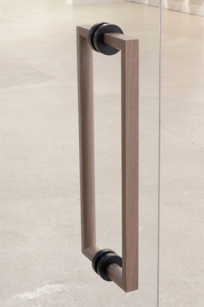 JWL Home Straight lever in Wood — Bar