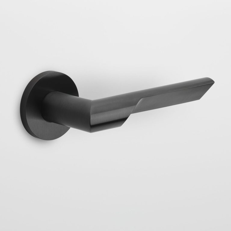 Formani Tapered Lever in Black