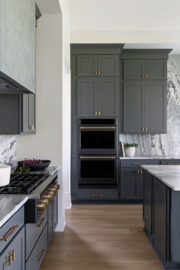 Armac Martin T-knob in Antique Brass — Kitchen