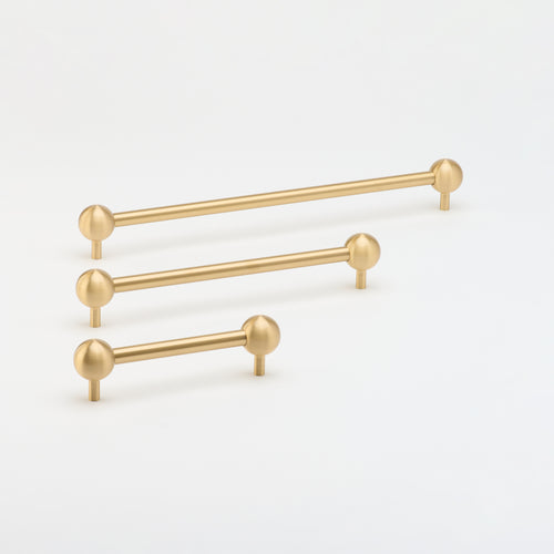 Sphere Pull Brass