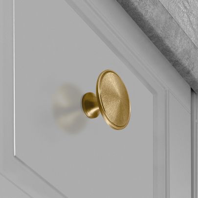 Vendome Knob