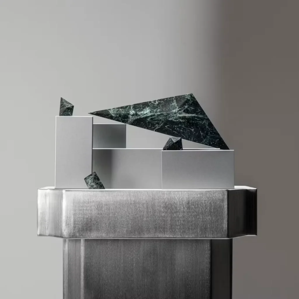 Lo & Co Side by side pull in Stone — Flatlay
