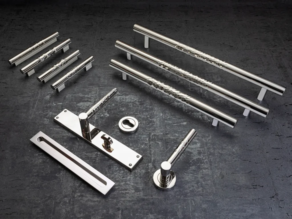 Turnstyle Designs Textured lever in Polished Chrome — Flatlay