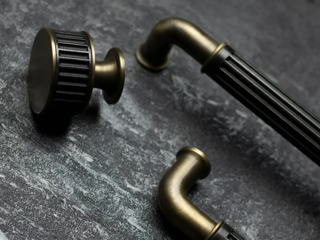 Turnstyle Designs Textured pull in Antique Brass — Flatlay