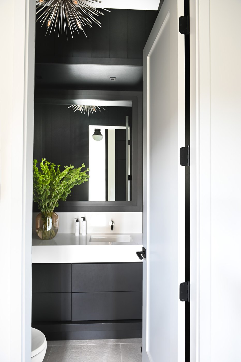 Ferme Moderne — powder room