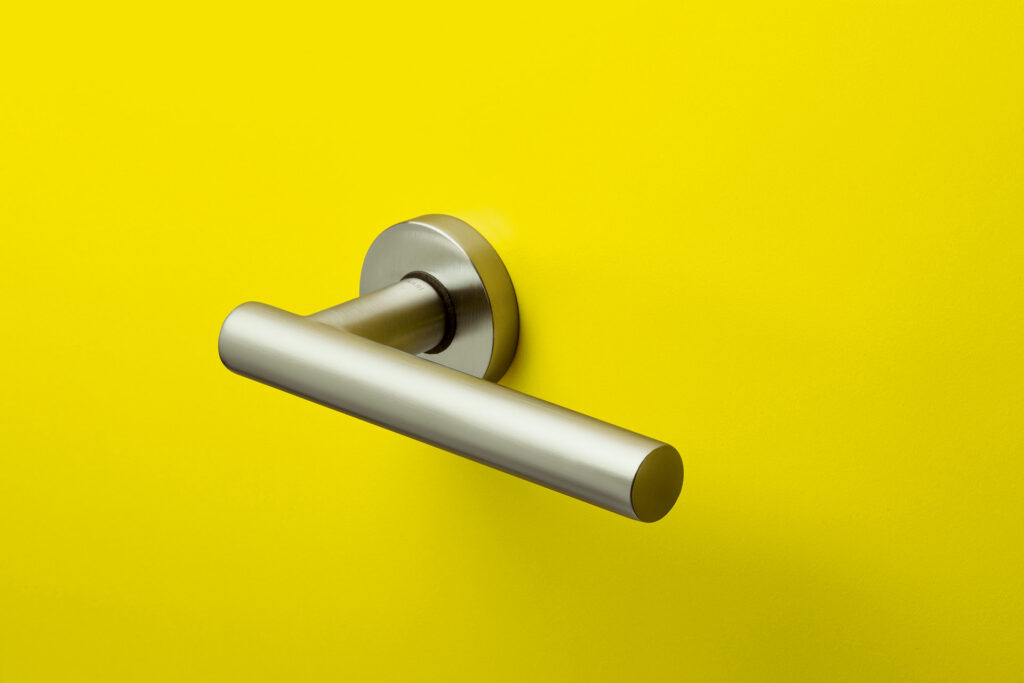 Beijing handle by Steven Holl — Olivari