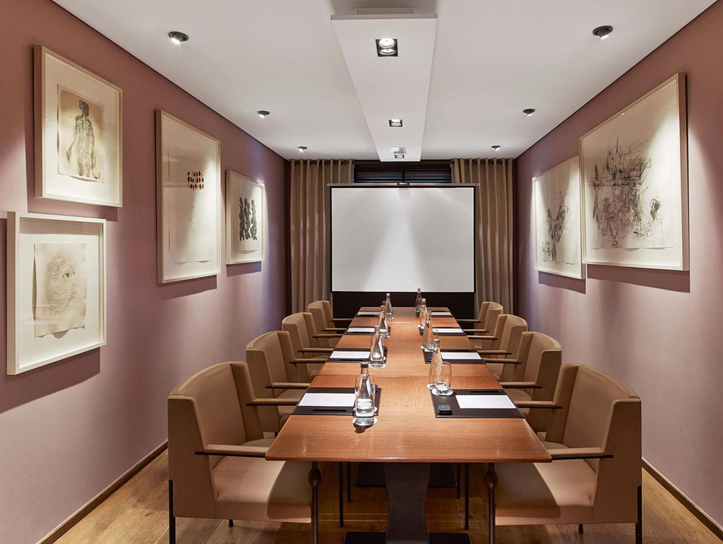 Hotel Metropolitan Paris — an Olivari contract project