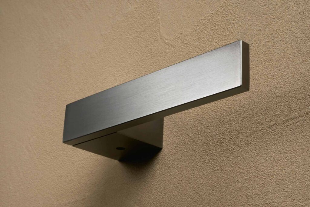 Total handle by Rodolfo Dordoni — Olivari