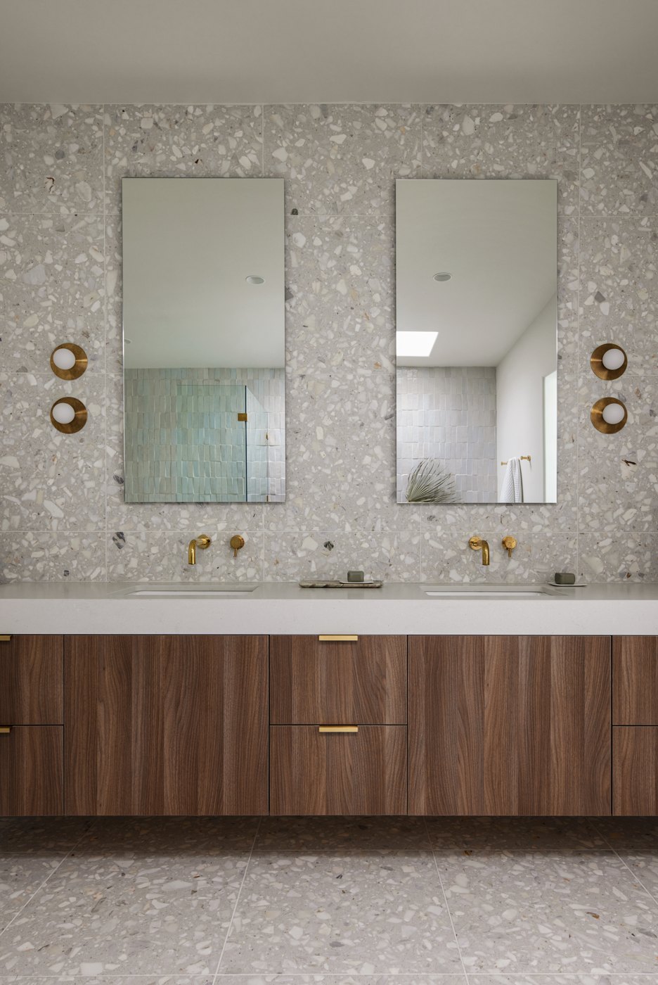 Indian Wells — primary bathroom